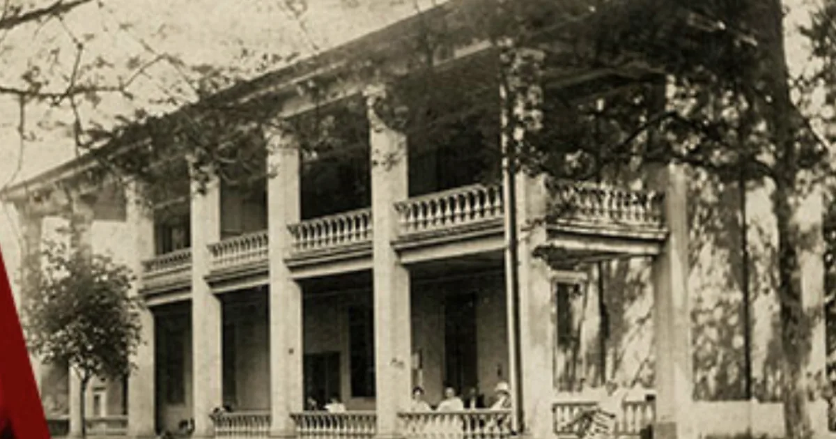 Carnton circa 1870s, showing the back of the house.