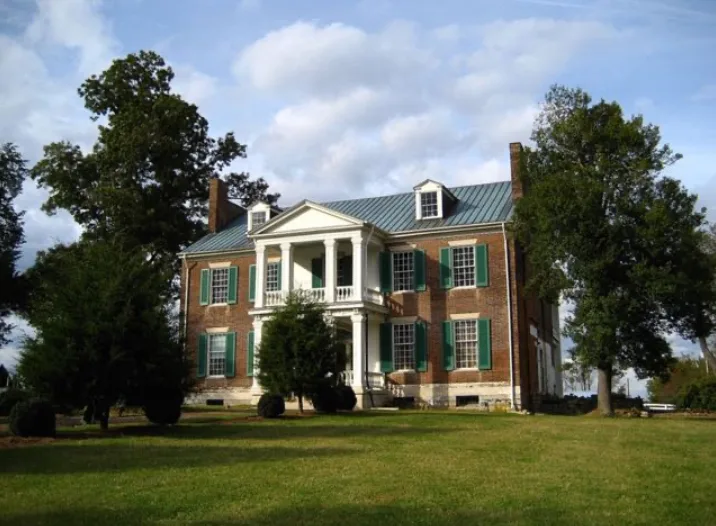 Current day Carnton front view in Franklin, Tennessee.