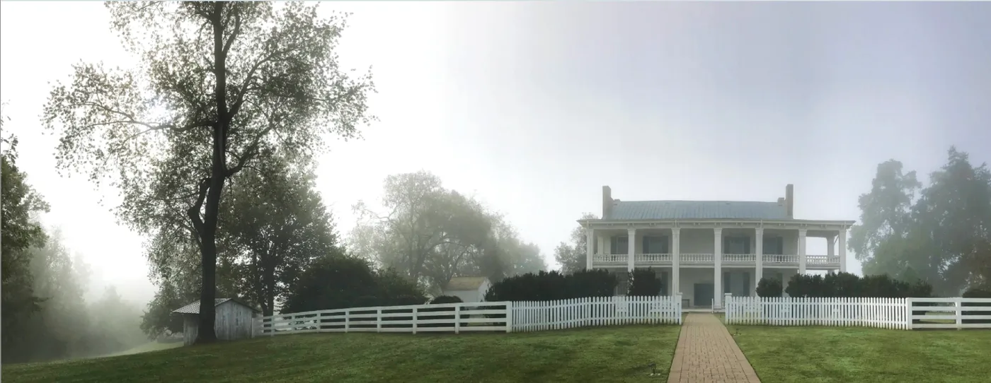Carnton plantation in Franklin, Tennessee on a misty morning