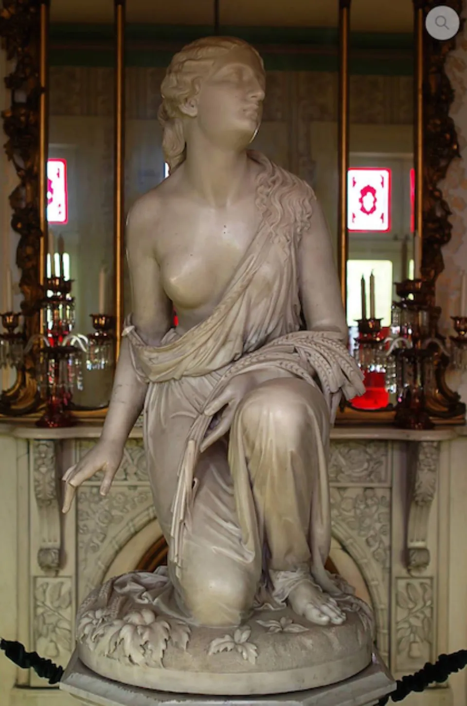 Ruth Gleaning statue by Randolph Rogers displayed at Belmont Mansion.