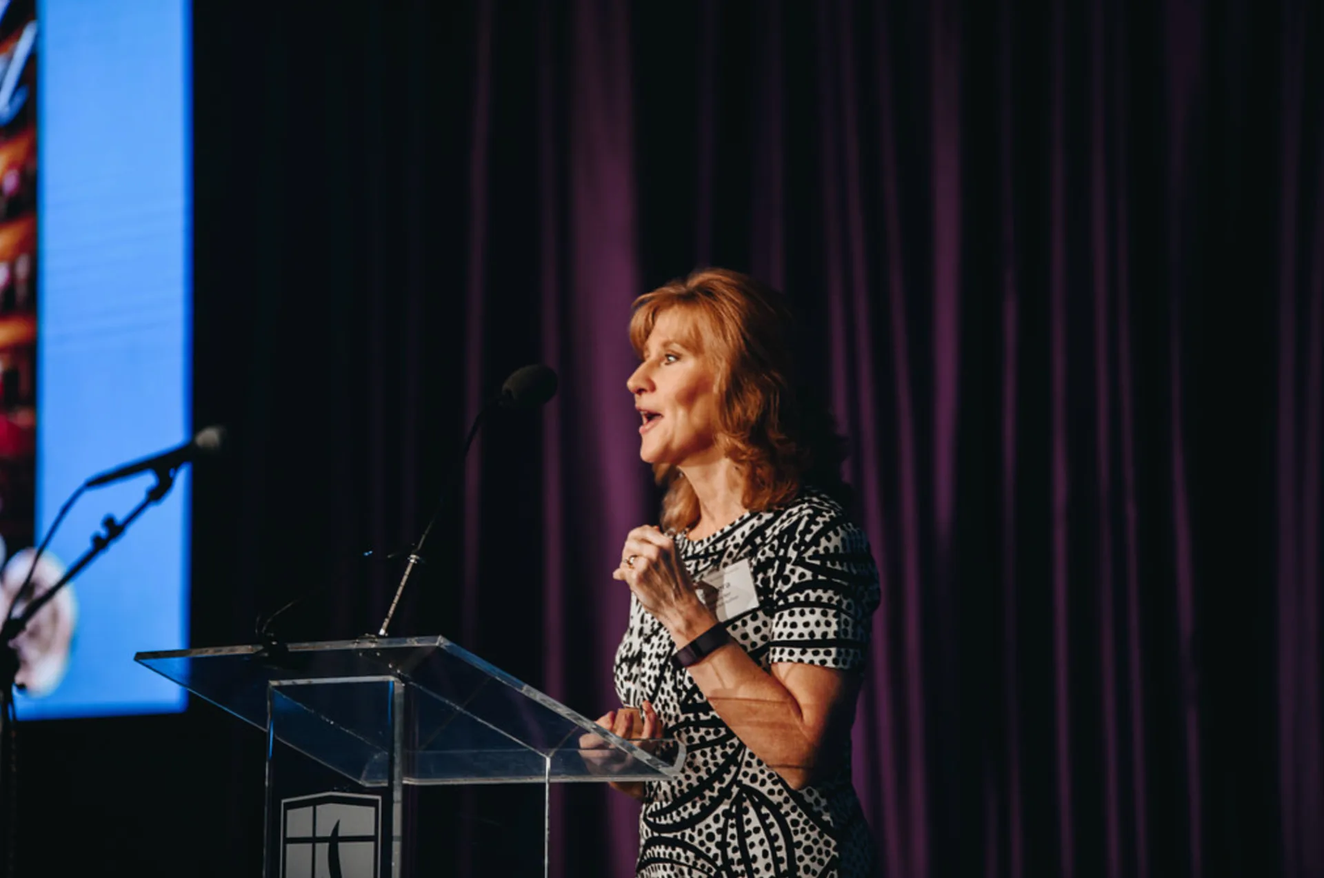 Tamera Alexander accepting her Christy Award for A Note Yet Unsung