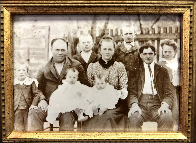Tamera's great-great-grandparents, Ballard and Martha Jane Preston and their children, from the Gattistown and Lois area near Lynchburg, Tennessee